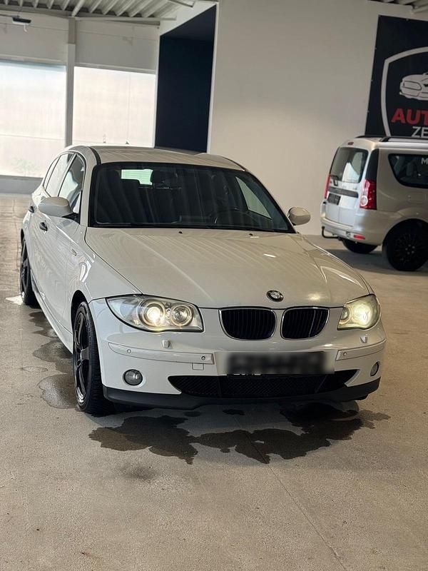 Weiß Gebraucht 2006 BMW 118 Kleinwagen | 1.990 € (Superpreis) - Bild 1/4