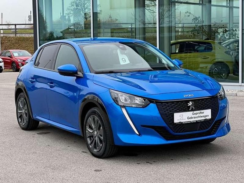 Vertigo blau perlmutt Gebraucht 2021 Peugeot e-208 Allure Kleinwagen | 15.800 € (Fairer Preis) - Bild 1/4