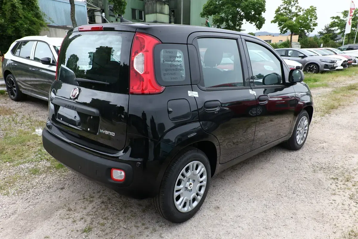 Neu Fiat Panda Icon 65 PS (47 kW) 2026 Schwarz Kleinwagen