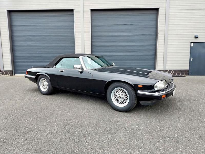 Schwarz Gebraucht 1988 Jaguar XJS Cabrio | 22.990 € - Bild 1/4