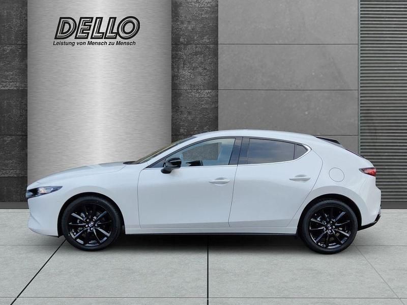 Neu Mazda 3 Homura-Line 140 PS (102 kW) 2025 Snowflake white Kleinwagen