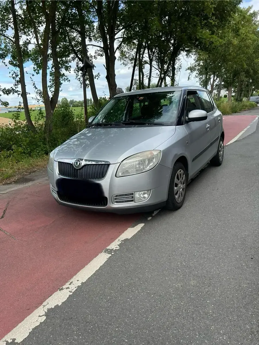 Gebraucht Skoda Fabia 80 PS (58 kW) 2009 Grau Limousine