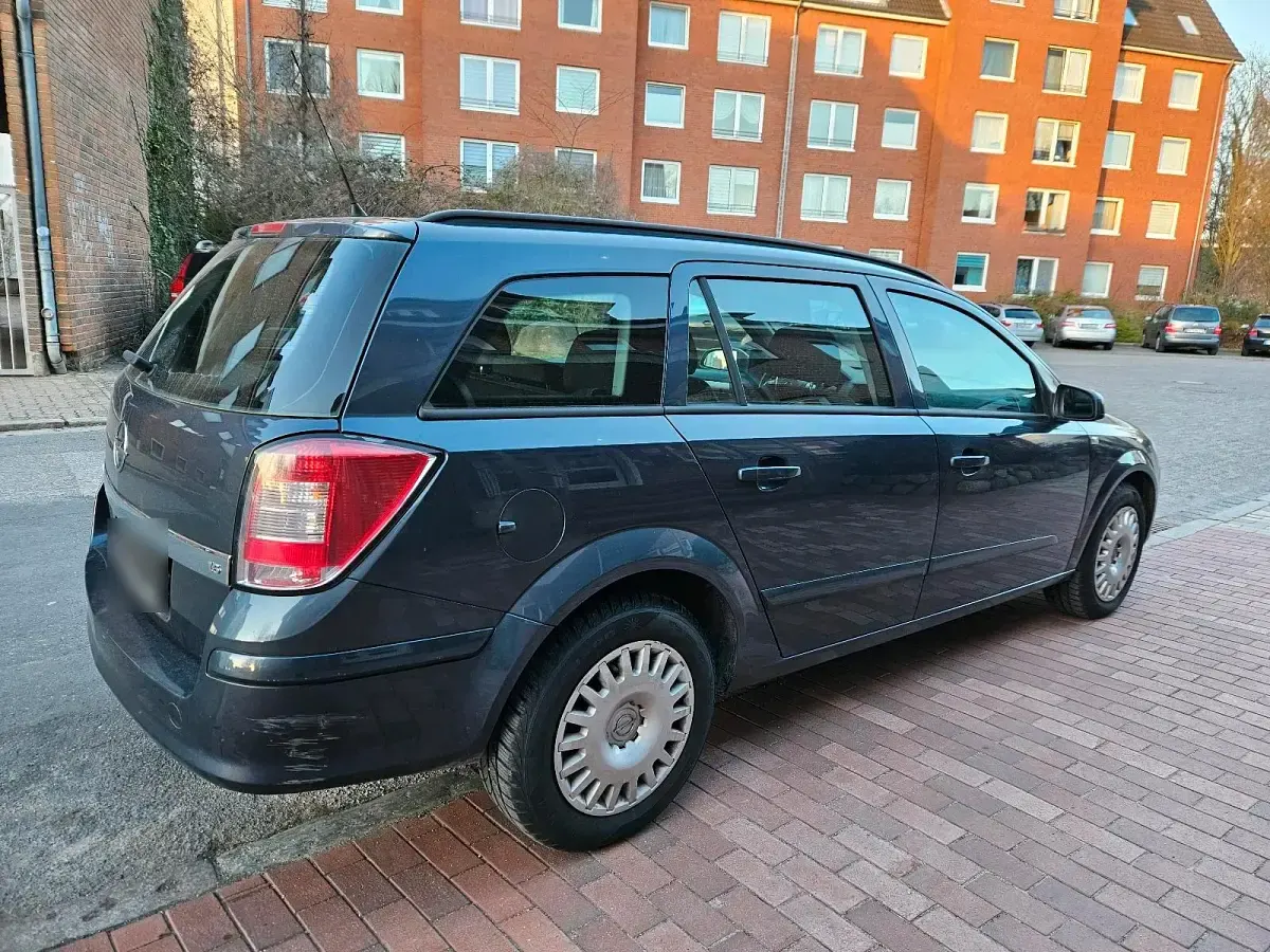 Usata Opel Astra 105 CV (77 kW) 2008 Grigio Station wagon
