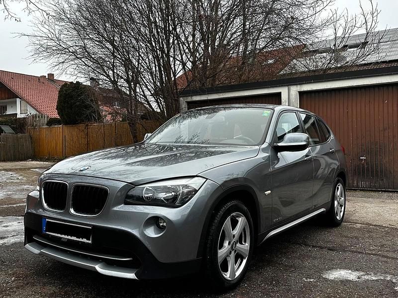 Silber Gebraucht 2012 BMW X1 SUV | 5.250 € (Superpreis) - Bild 1/4