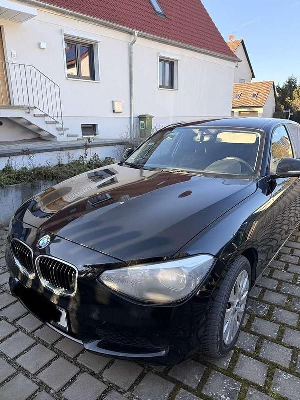 Second-hand BMW 114 102 CP (75 kW) 2012 Hatchback