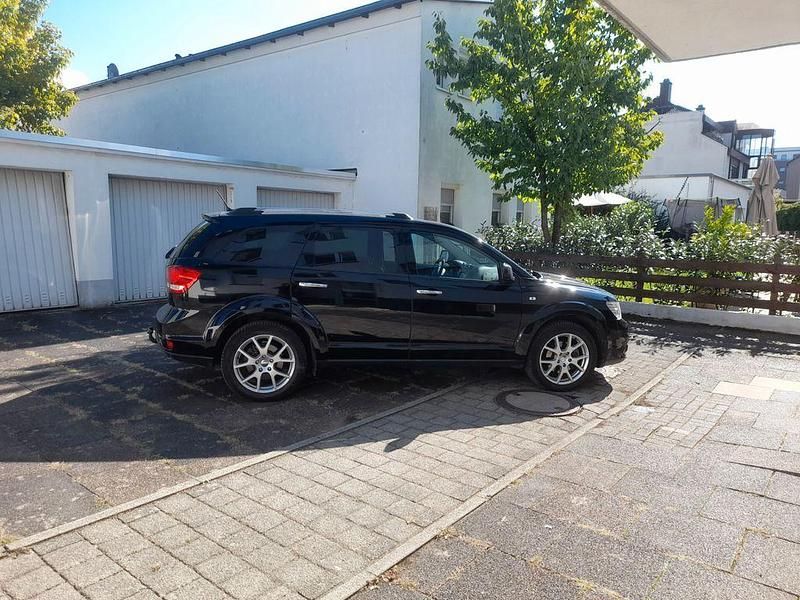 Gebraucht Dodge Journey 175 PS (128 kW) 2016 Schwarz SUV