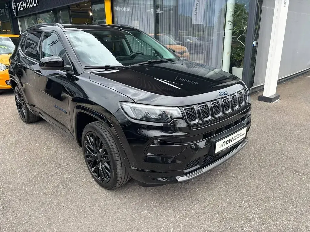 Gebraucht Jeep Compass 179 PS (131 kW) 2023 Schwarz SUV