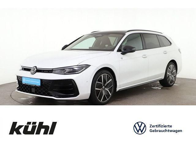 Oryxweiß perlmutteffekt Gebraucht 2025 VW Passat IQ Drive Kombi | 49.970 € (Fairer Preis) - Bild 1/4