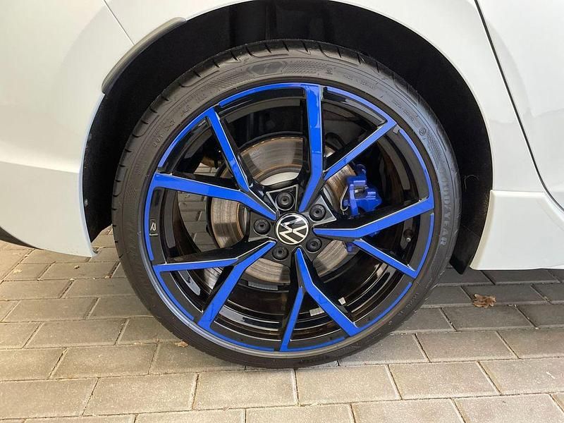 Gebraucht VW Golf VIII R 333 PS (244 kW) 2022 Weiß Limousine
