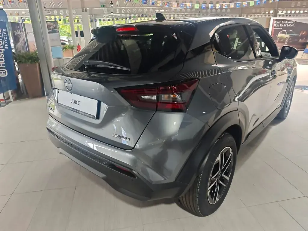 Neu Nissan Juke N-Connecta 114 PS (83 kW) 2026 Grau SUV