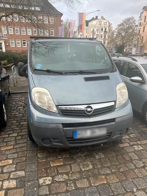 Gebraucht Opel Vivaro 115 PS (84 kW) 2011 Andere farben Van / Kleinbus