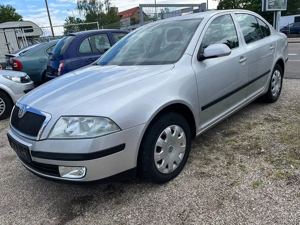 Gebraucht Skoda Octavia Ambiente 102 PS (75 kW) 2005 Silber Limousine
