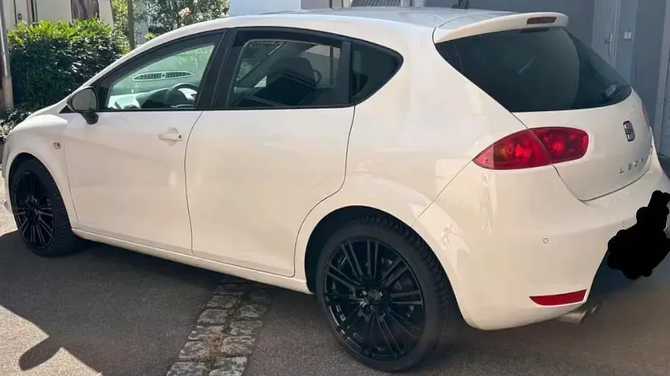 Gebraucht Seat Leon FR 211 PS (155 kW) 2009 Weiß Kleinwagen