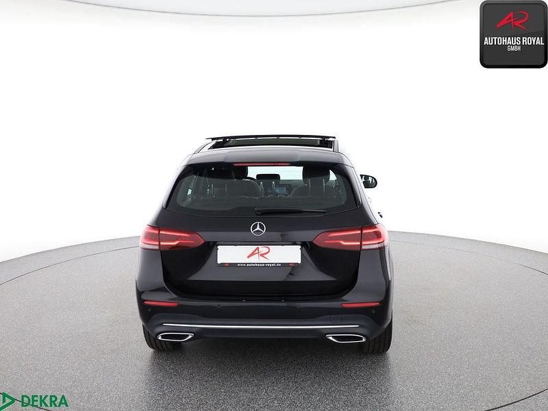 Gebraucht Mercedes B180 Progressive 136 PS (100 kW) 2022 Schwarz (metallic) Van / Kleinbus