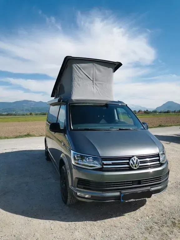 Gebraucht VW California Beach 150 PS (110 kW) 2016 Grau Van