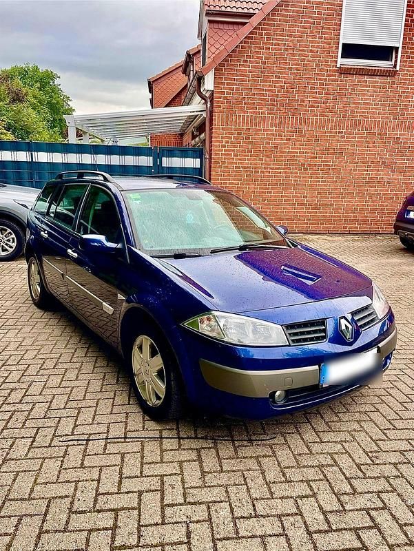 Blau Gebraucht 2005 Renault Mégane GrandTour Kombi | 3.399 € (Teuer) - Bild 1/4