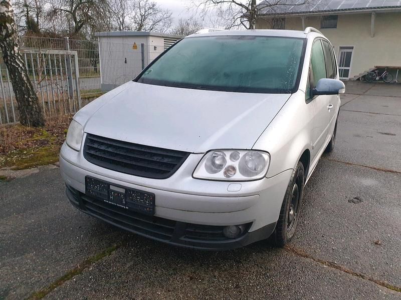 Gebraucht VW Touran 140 PS (102 kW) 2004 Silber Van / Kleinbus