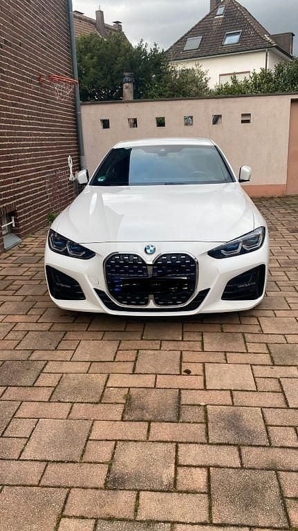 Weiß Gebraucht 2023 BMW 420 M Sport Coupé | 38.000 € (Superpreis) - Bild 1/4