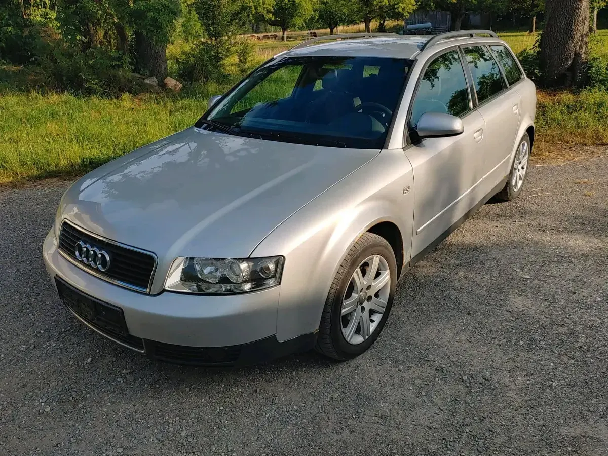 Gebraucht Audi A4 131 PS (96 kW) 2002 Silber Kombi