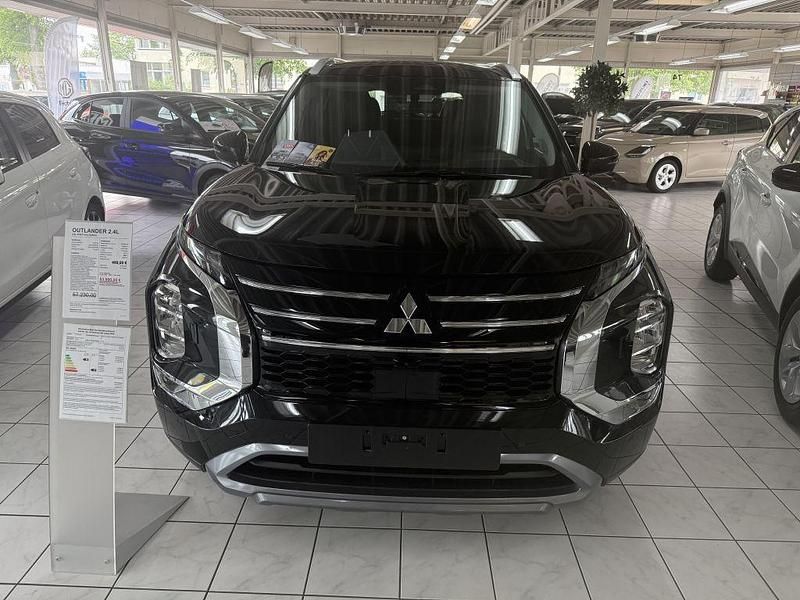 Neu Mitsubishi Outlander P-HEV Edition 306 PS (225 kW) 2025 Schwarz SUV