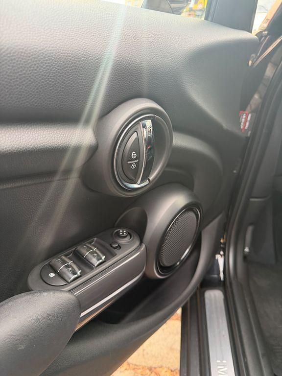 Gebraucht Mini ONE 102 PS (75 kW) 2020 Schwarz Kleinwagen