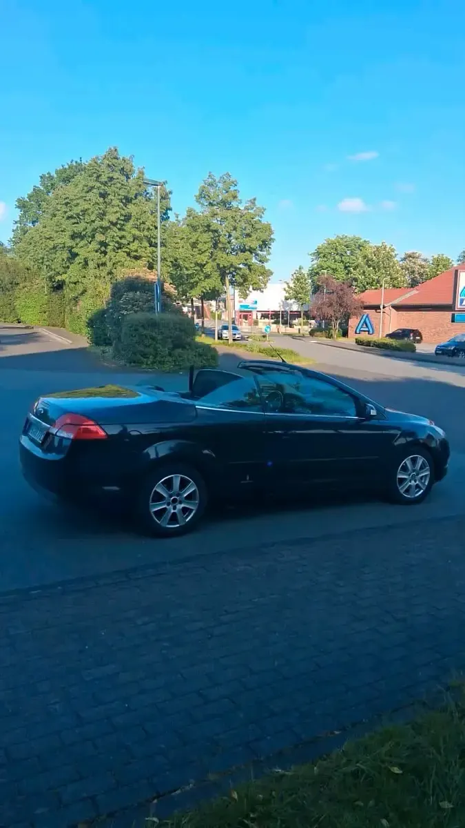 Gebraucht Ford Focus Cabriolet 131 PS (96 kW) 2008 Schwarz Cabrio