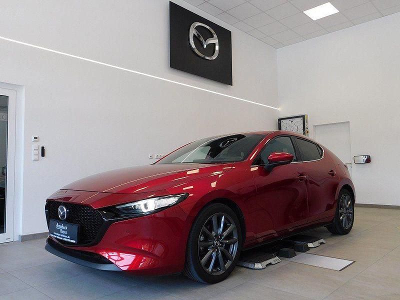 Gebraucht Mazda 3 Selection 150 PS (110 kW) 2021 Rot Limousine
