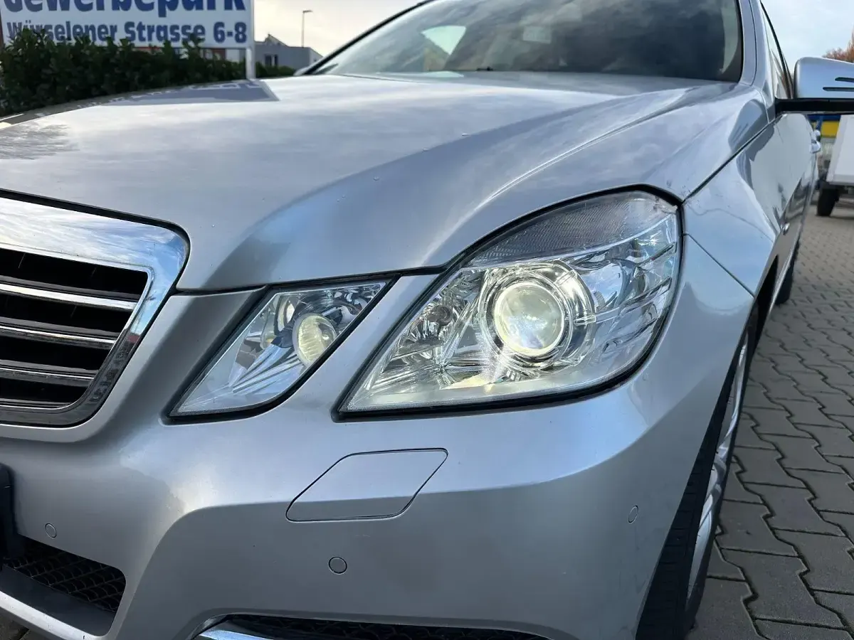 Gebraucht Mercedes E220 170 PS (125 kW) 2010 Silber Kombi