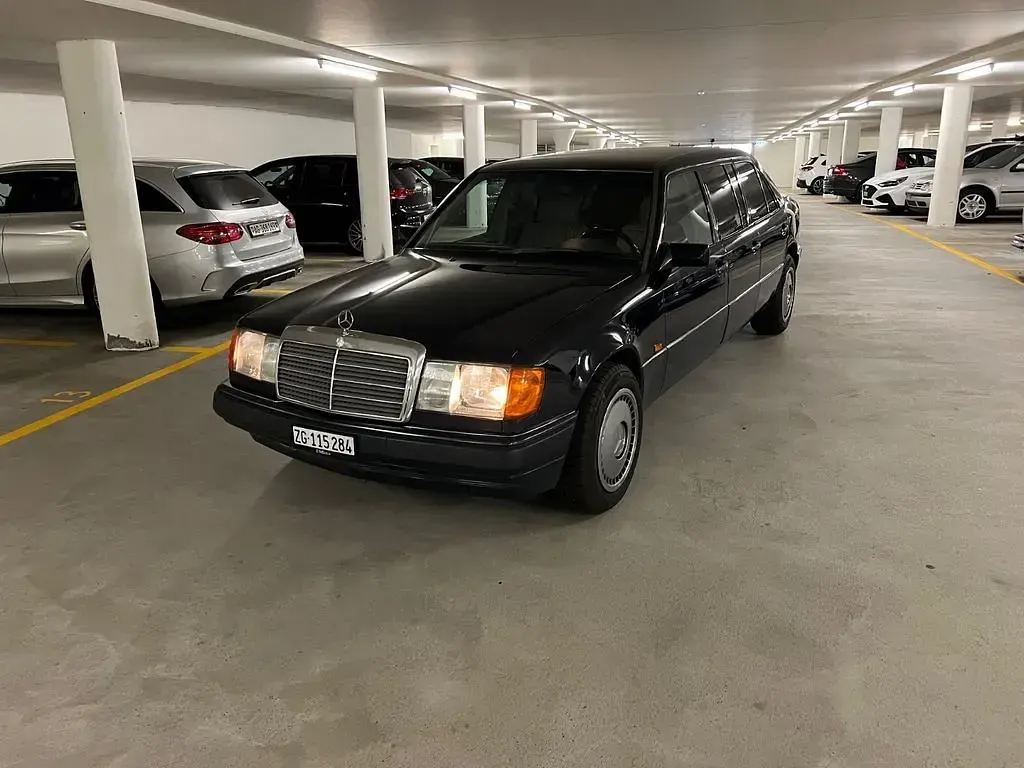 Gebraucht Mercedes E260 160 PS (117 kW) 1990 Schwarz Limousine