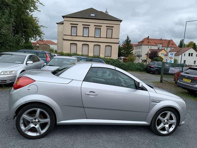 Gebraucht Opel Tigra Sport 125 PS (91 kW) 2006 Silber Cabrio