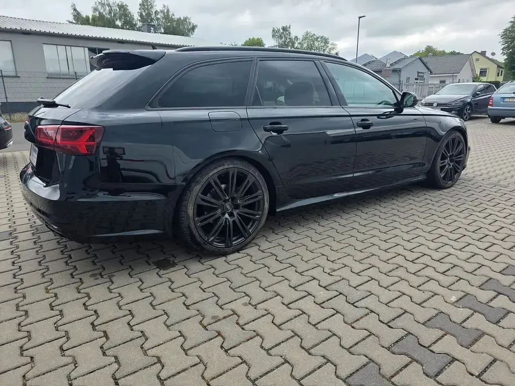 Gebraucht Audi A6 Ambiente 204 PS (150 kW) 2013 Schwarz Kombi