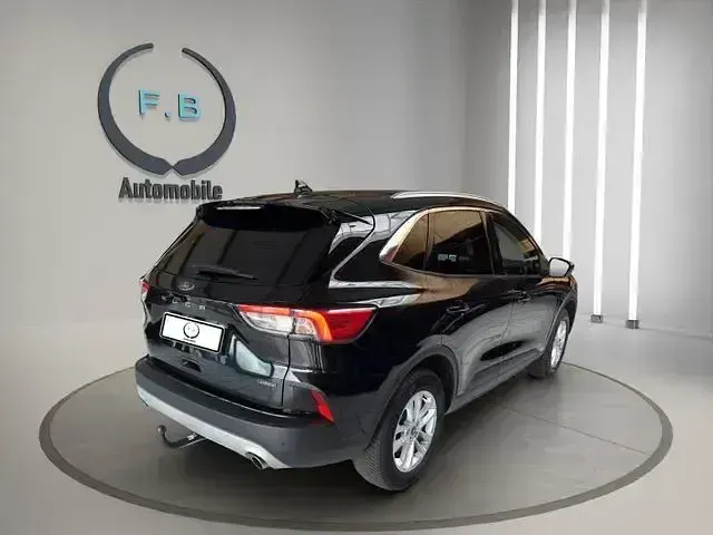 Gebraucht Ford Kuga Titanium 190 PS (139 kW) 2022 Andere SUV