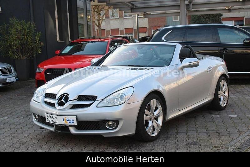 Gebraucht Mercedes SLK200 184 PS (135 kW) 2010 Silber Cabrio