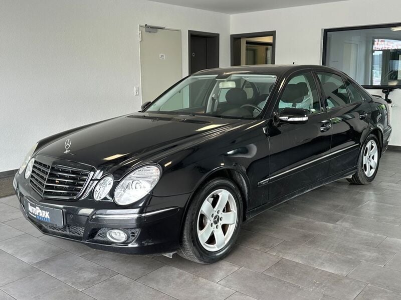 Gebraucht Mercedes E220 170 PS (125 kW) 2006 Schwarz Limousine