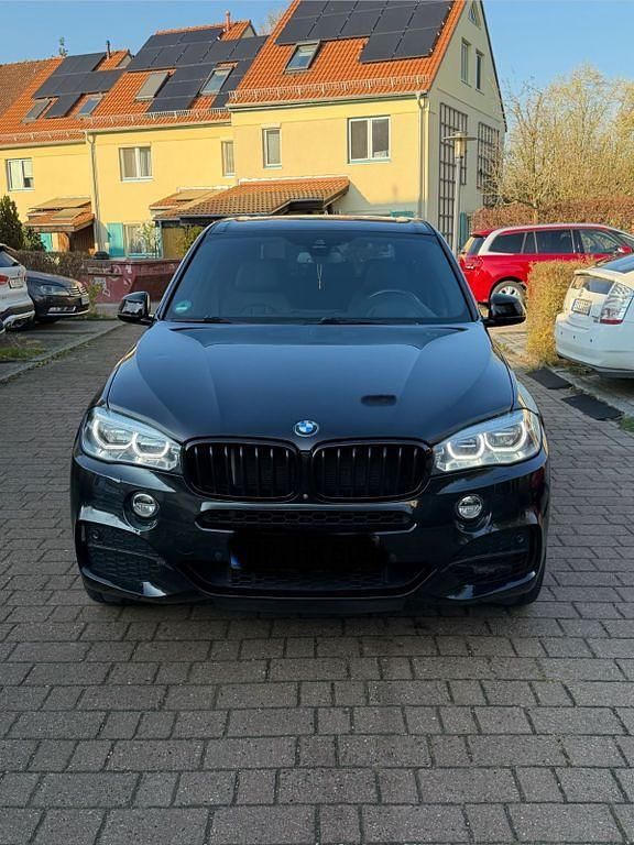 Schwarz Gebraucht 2016 BMW X5 M50 Performance SUV | 33.990 € (Fairer Preis) - Bild 1/4