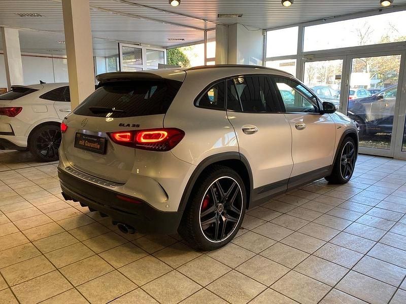 Gebraucht Mercedes GLA35 AMG AMG 306 PS (225 kW) 2022 Silber SUV