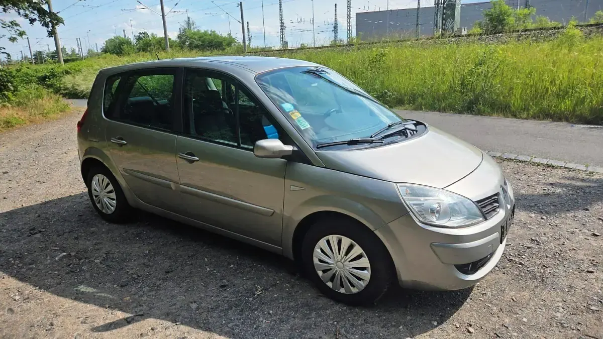 Gebraucht Renault Scenic E-Tech Avantage 111 PS (81 kW) 2007 Silber Van / Kleinbus