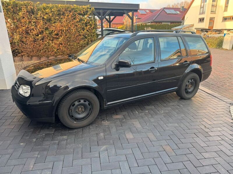 Schwarz Gebraucht 2003 VW Golf IV Pacific Kombi | 1.100 € (Superpreis) - Bild 1/4