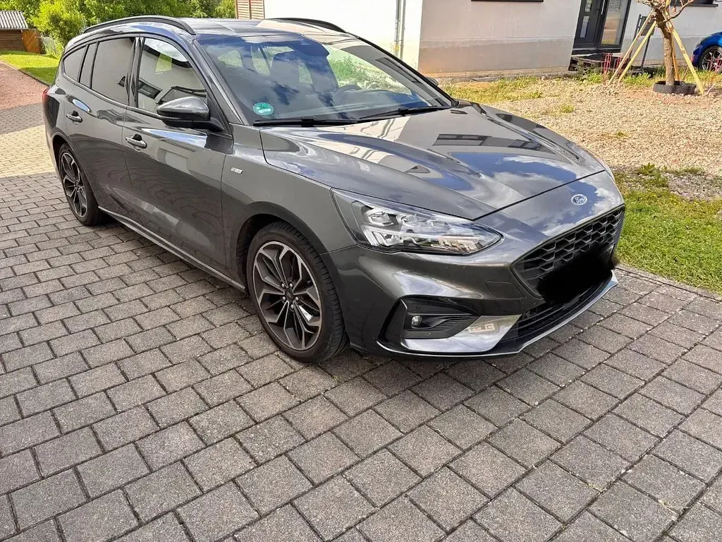 Gebraucht Ford Focus ST-Line 150 PS (110 kW) 2020 Grau Limousine