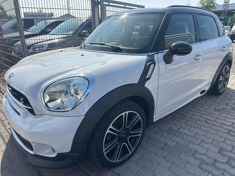 Weiß Gebraucht 2015 Mini Cooper SD Countryman SUV | 8.900 € (Fairer Preis) - Bild 1/4