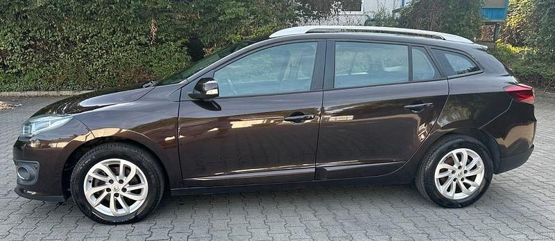 Gebraucht Renault Mégane III Initiale Paris 116 PS (85 kW) 2013 Braun Limousine