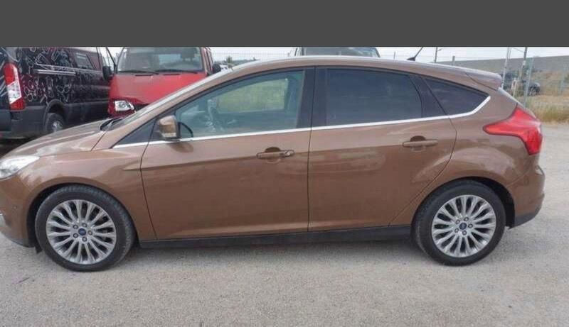 Braun Gebraucht 2012 Ford Focus Titanium X Kombi | 5.990 € (Fairer Preis) - Bild 1/4