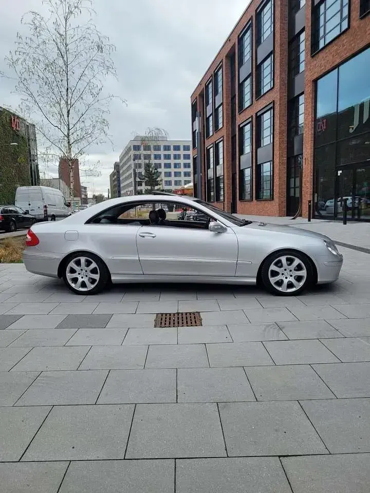 Gebraucht Mercedes CLK320 Elegance 218 PS (160 kW) 2004 Silber Coupé