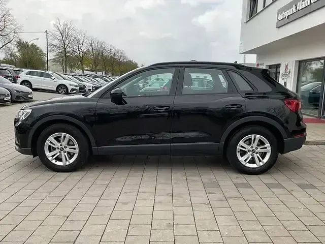 Gebraucht Audi Q3 Business 150 PS (110 kW) 2023 Schwarz SUV