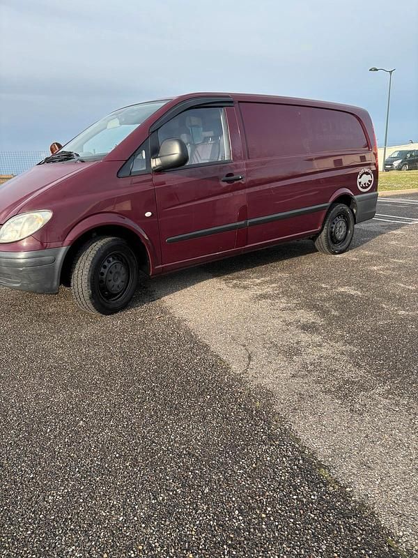Gebraucht 2006 Mercedes Vito Van / Kleinbus | 4.800 € - Bild 1/4