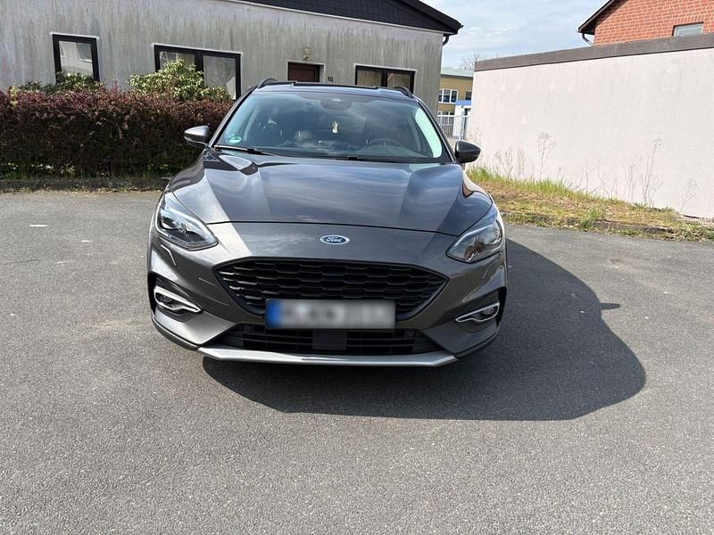 Gebraucht Ford Focus Active 150 PS (110 kW) 2019 Grau Kombi