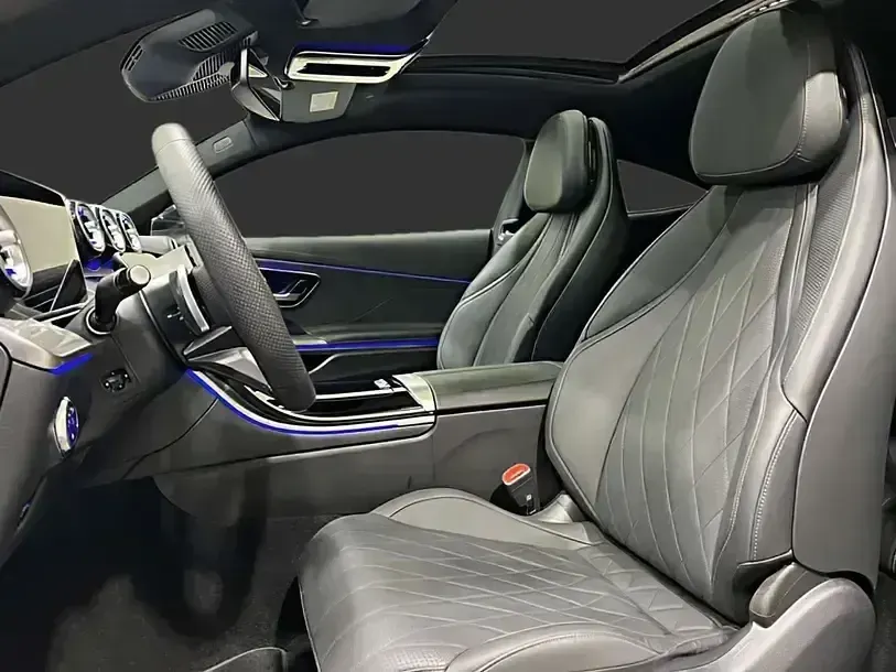 Gebraucht Mercedes CLE300 AMG 2025 Schwarz Coupé