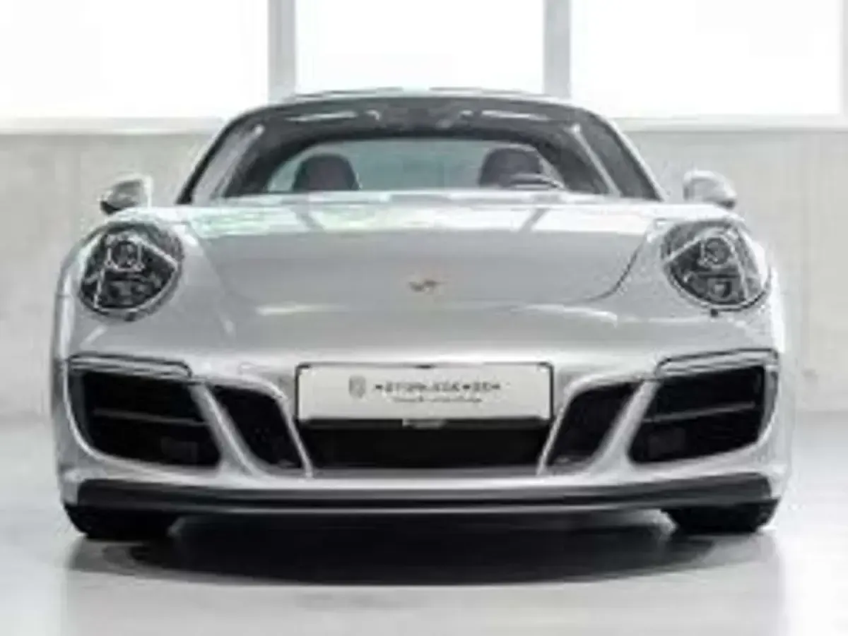 Gebraucht Porsche 911 Carrera 4 GTS Targa 450 PS (330 kW) 2018 Gtsilbermetallic Cabrio