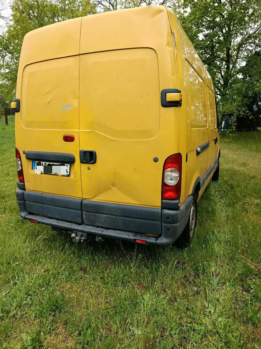 Używany Renault Master 2009 Żółty Sedan/Limuzyna