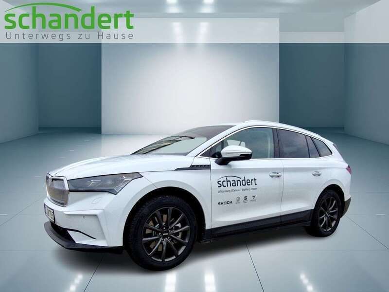 Moonweiß metallic (weiß) Gebraucht 2024 Skoda Enyaq iV Lounge SUV | 53.770 € (Guter Preis) - Bild 1/4
